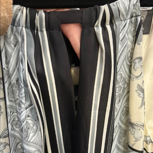 Vince Camuto Black and White Patterned Dress - Picture 6 of 10